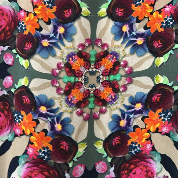 Artelier Nicole Miller Kaleidoscope Camo Print Blouse Silk Bell Sleeves Rtl $275 - Picture 7 of 13